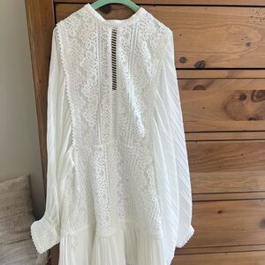 Elegant White Lace Dress